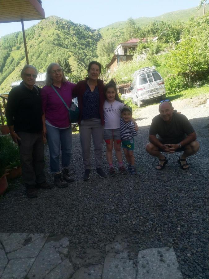 Mariami Hotell Kazbegi Exteriör bild
