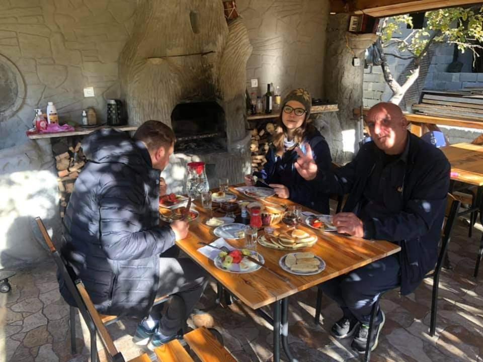 Mariami Hotell Kazbegi Exteriör bild