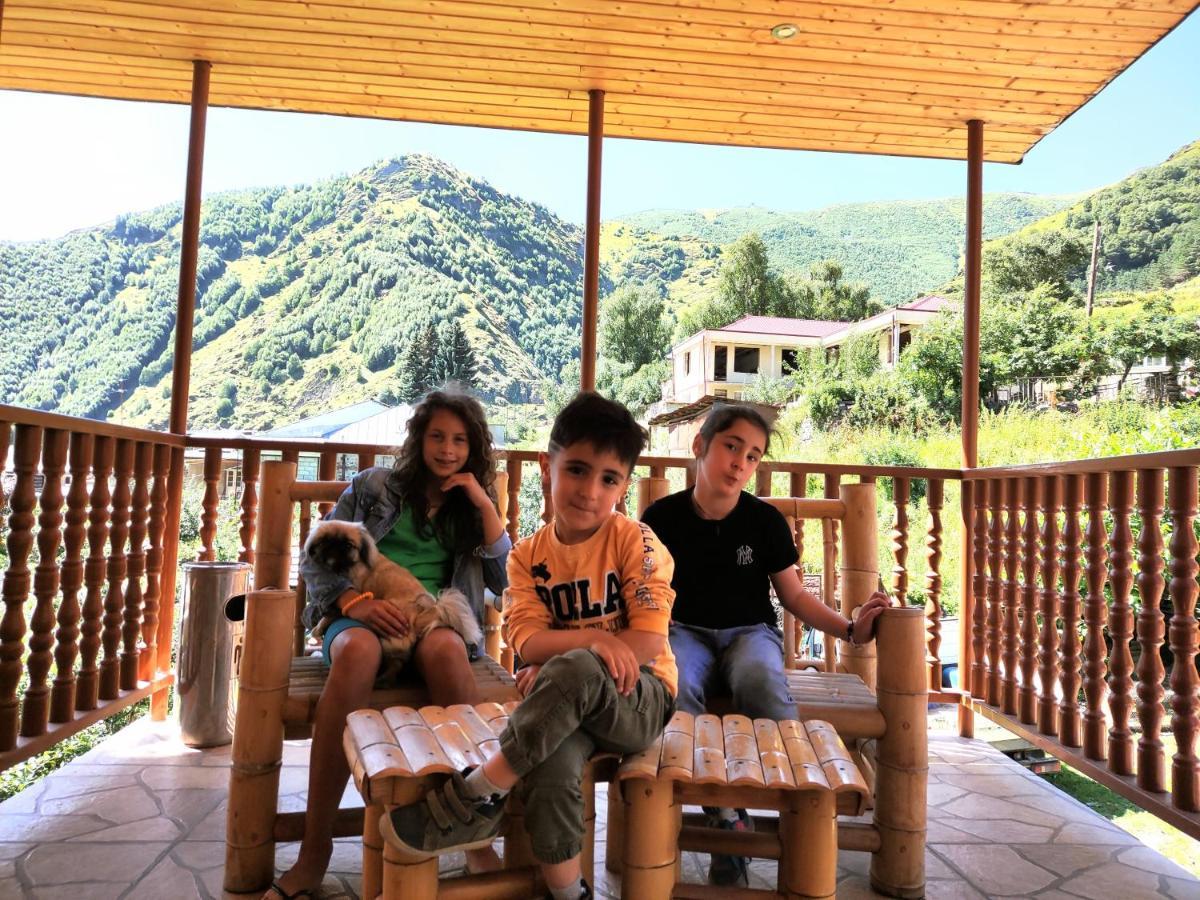 Mariami Hotell Kazbegi Exteriör bild
