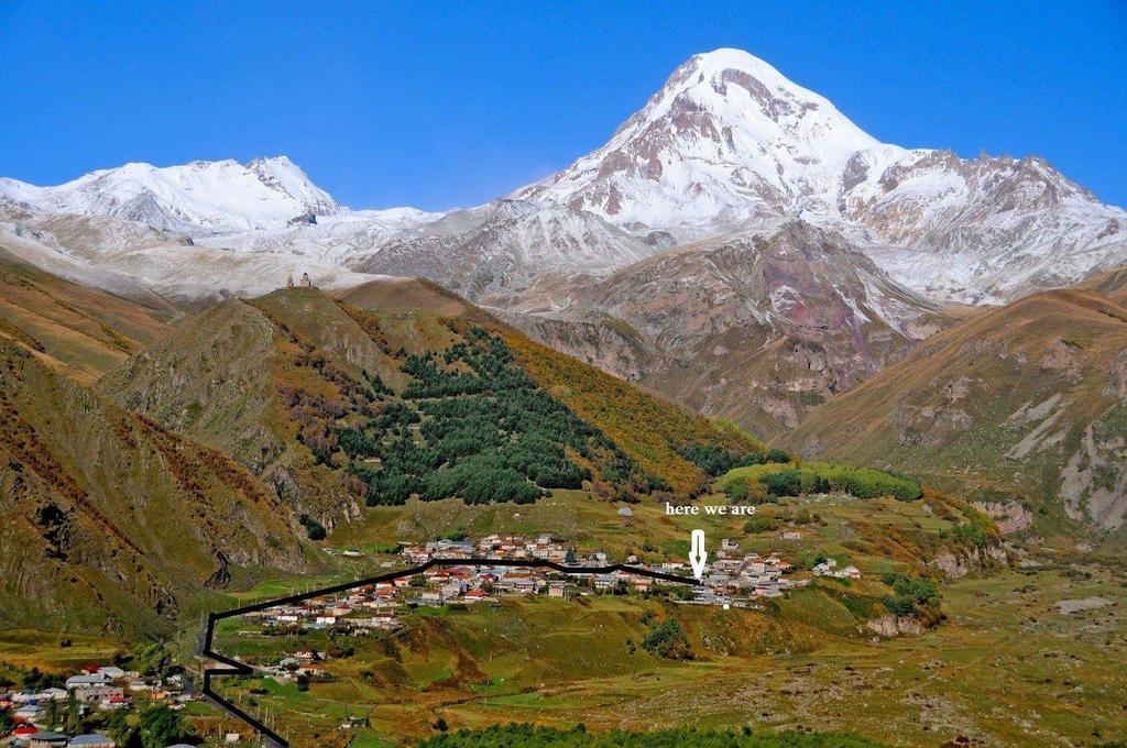 Mariami Hotell Kazbegi Exteriör bild