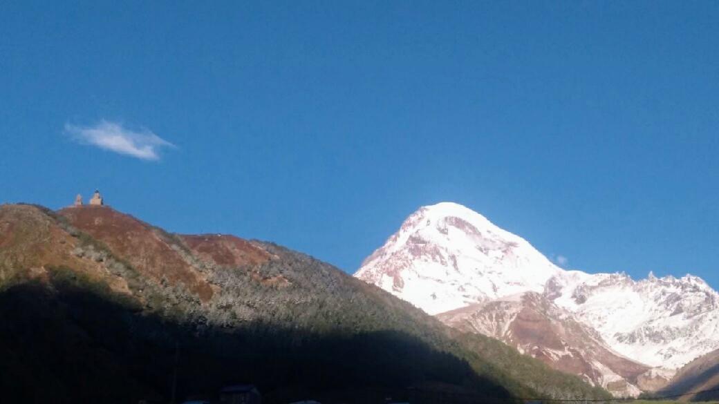 Mariami Hotell Kazbegi Exteriör bild