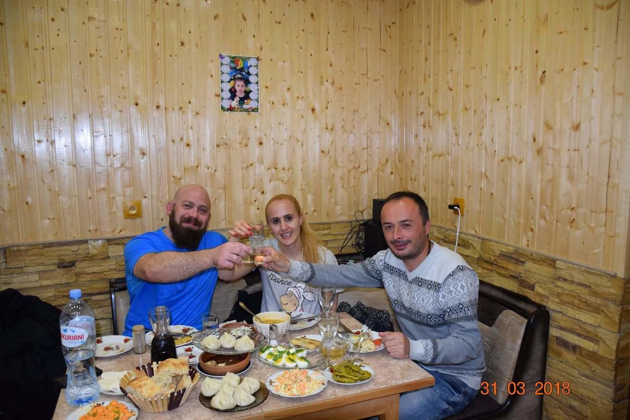 Mariami Hotell Kazbegi Exteriör bild