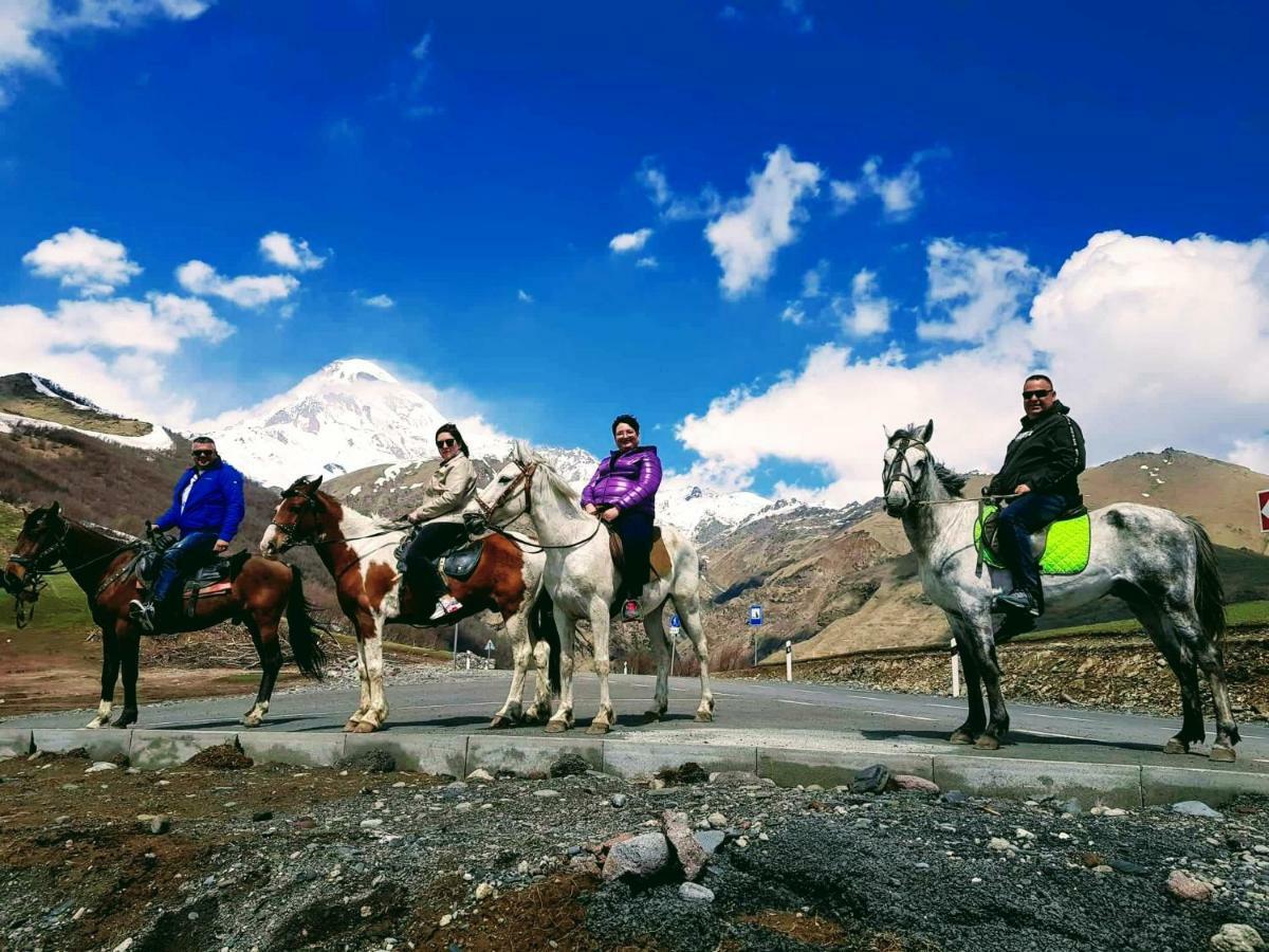 Mariami Hotell Kazbegi Exteriör bild